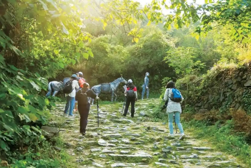 21.西山山脊  千龙网 800.jpg